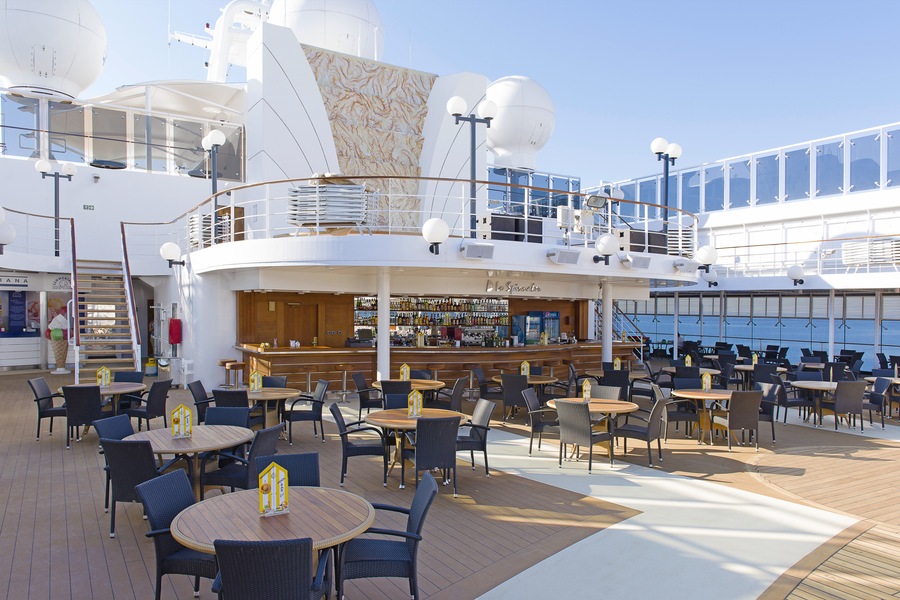 MSC Cruises MSC Opera Lo Spinnaker Pool Bar.jpg